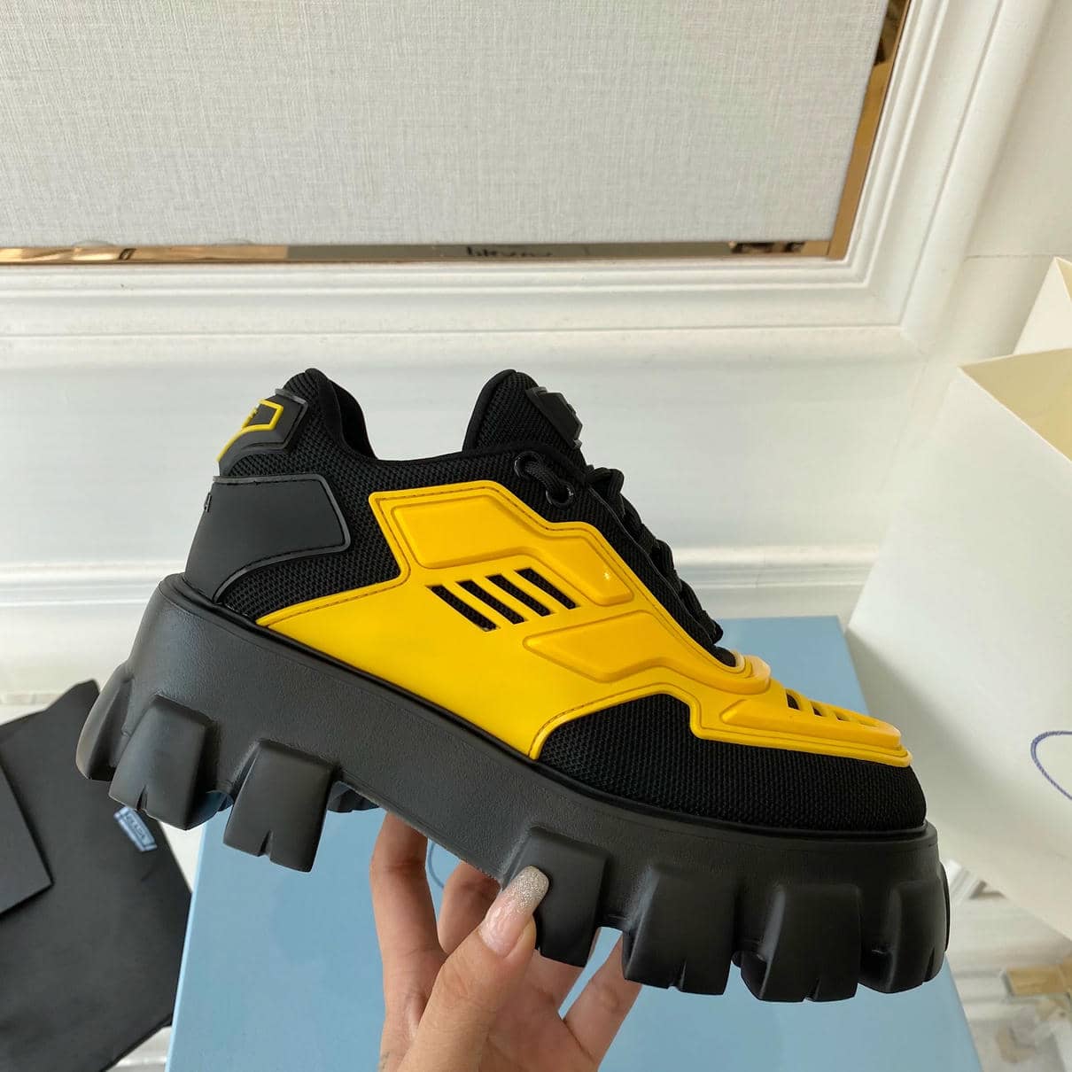 Sneaker 1-28